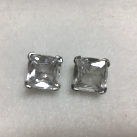Esprit sterling silver cubic zirconia stud earrings. - Picture 1 of 4